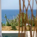 Only Yours , Mykonos - Private Pool & Sea View Near Scorpios شقة