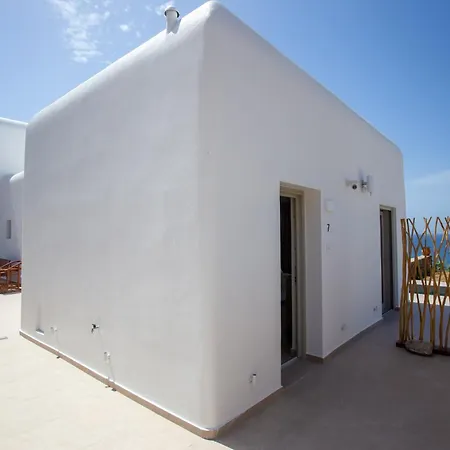 Only Yours , Mykonos - Private Pool & Sea View Near Scorpios شقة